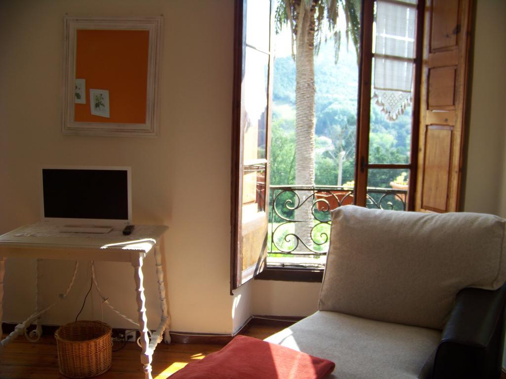 B&B El Jardin De Aes 푸엔테비에스고 외부 사진