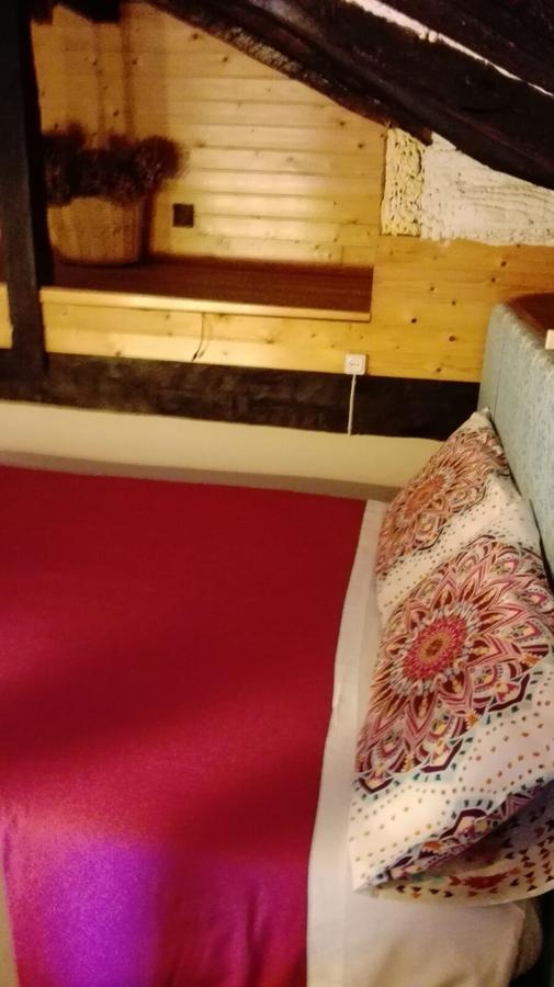 B&B El Jardin De Aes 푸엔테비에스고 외부 사진